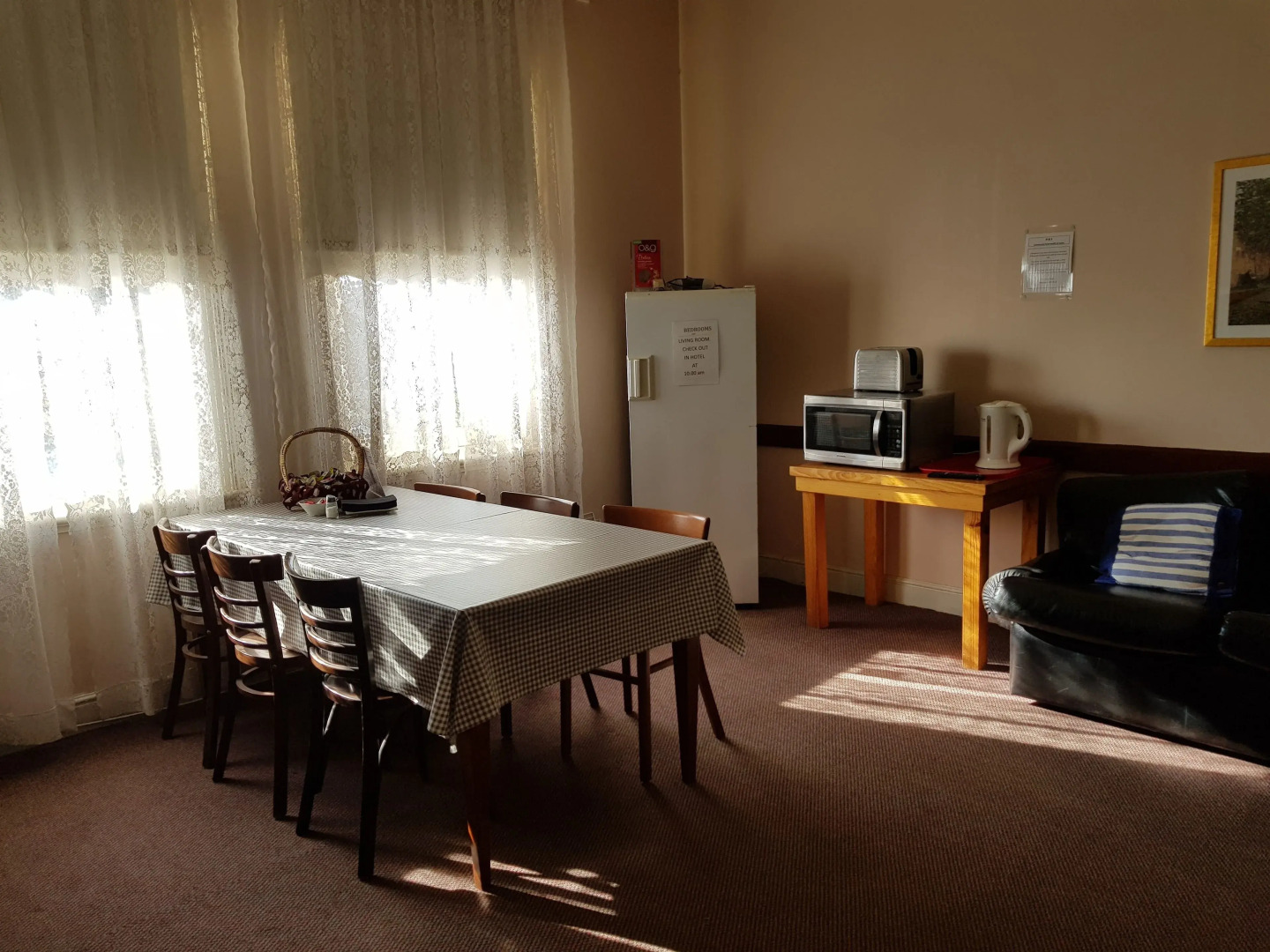 Madden's Commercial Hotel