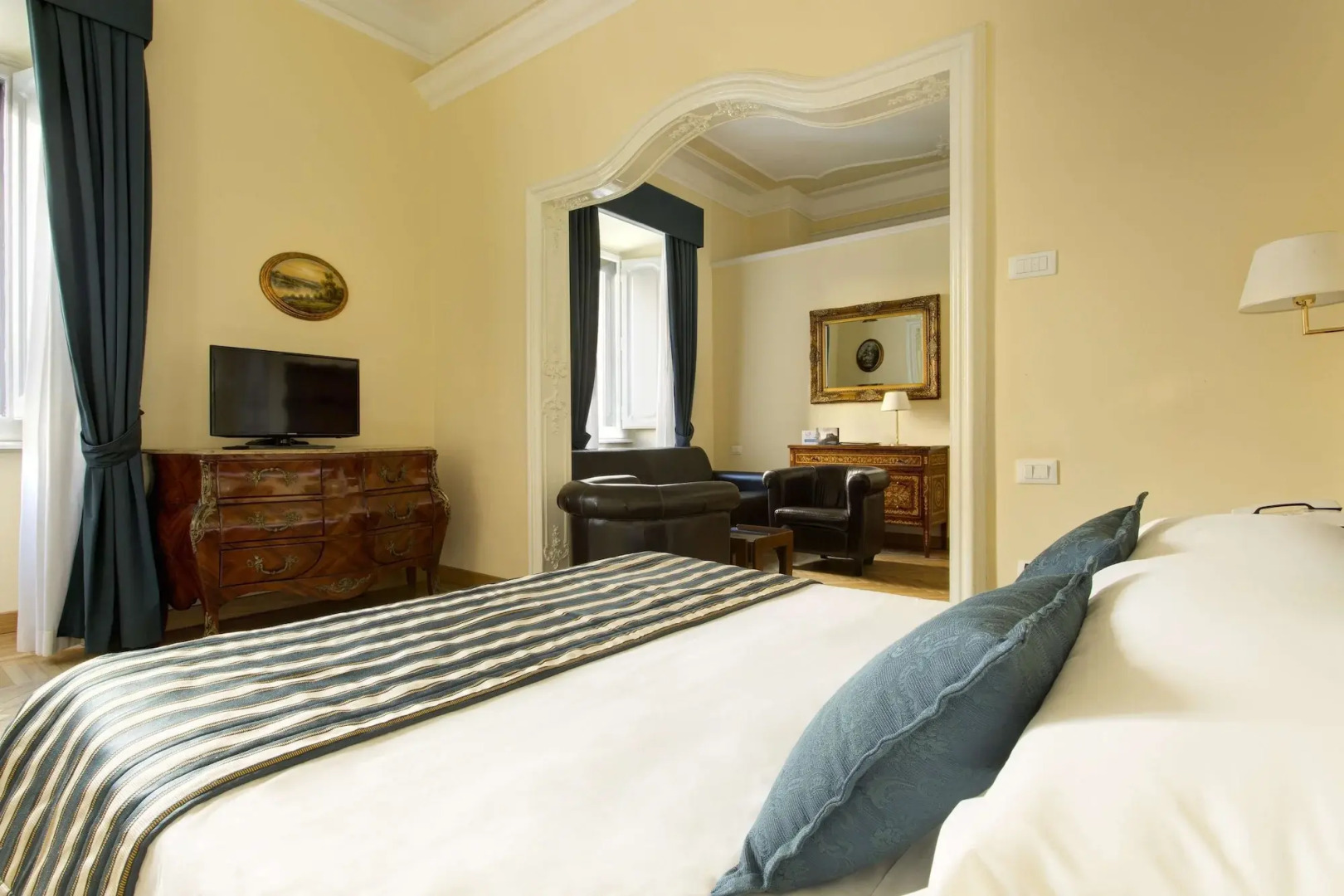 Отель Golden Tulip Rome Piram