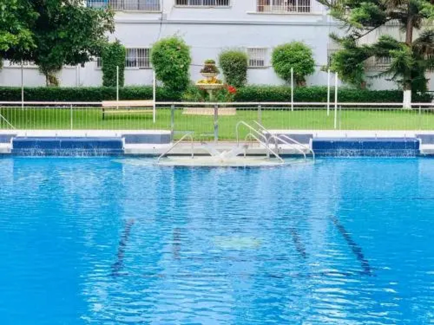 Puerto Marina Beach To 50M