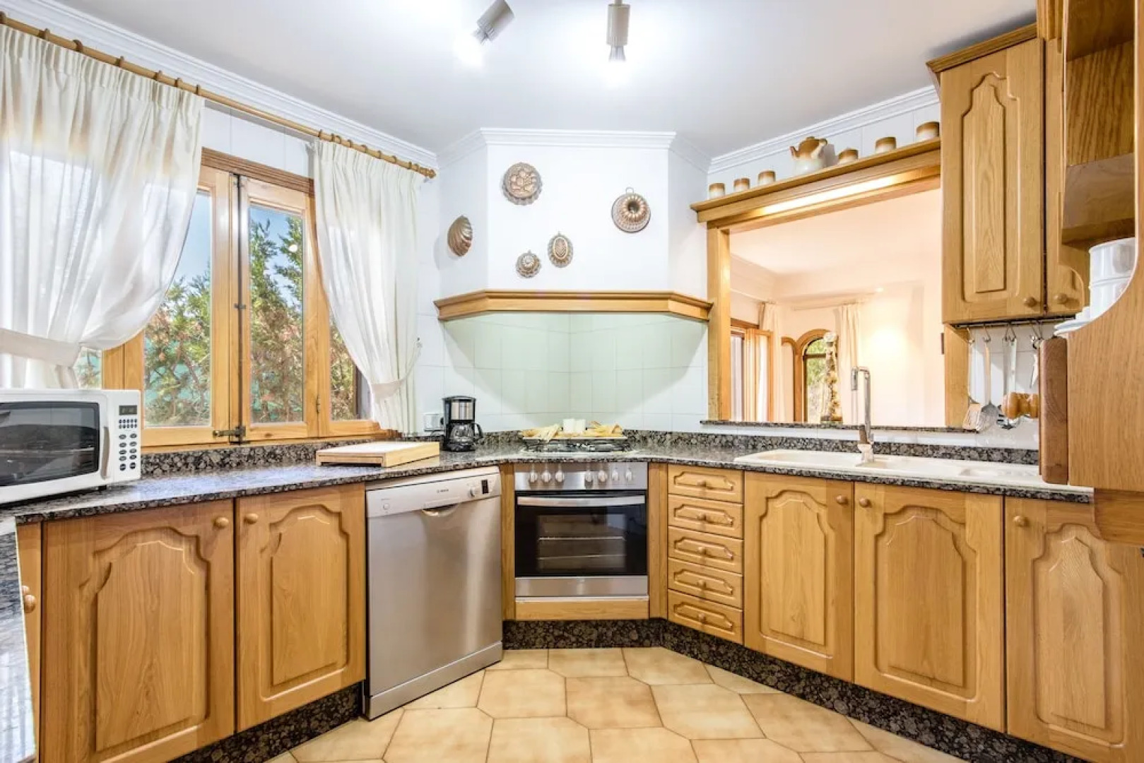 Gual house with private pool