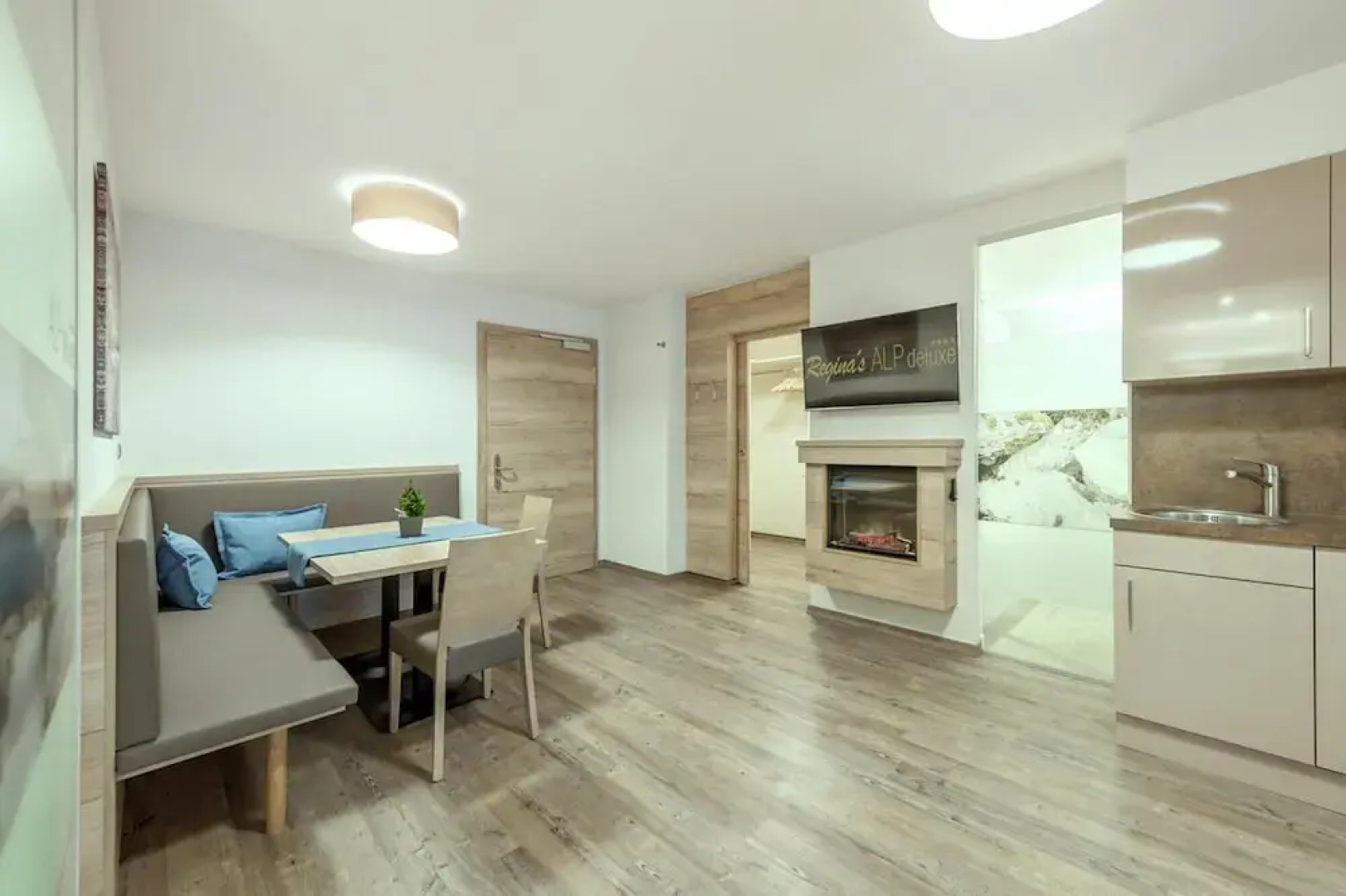 Regina’s Alp Deluxe