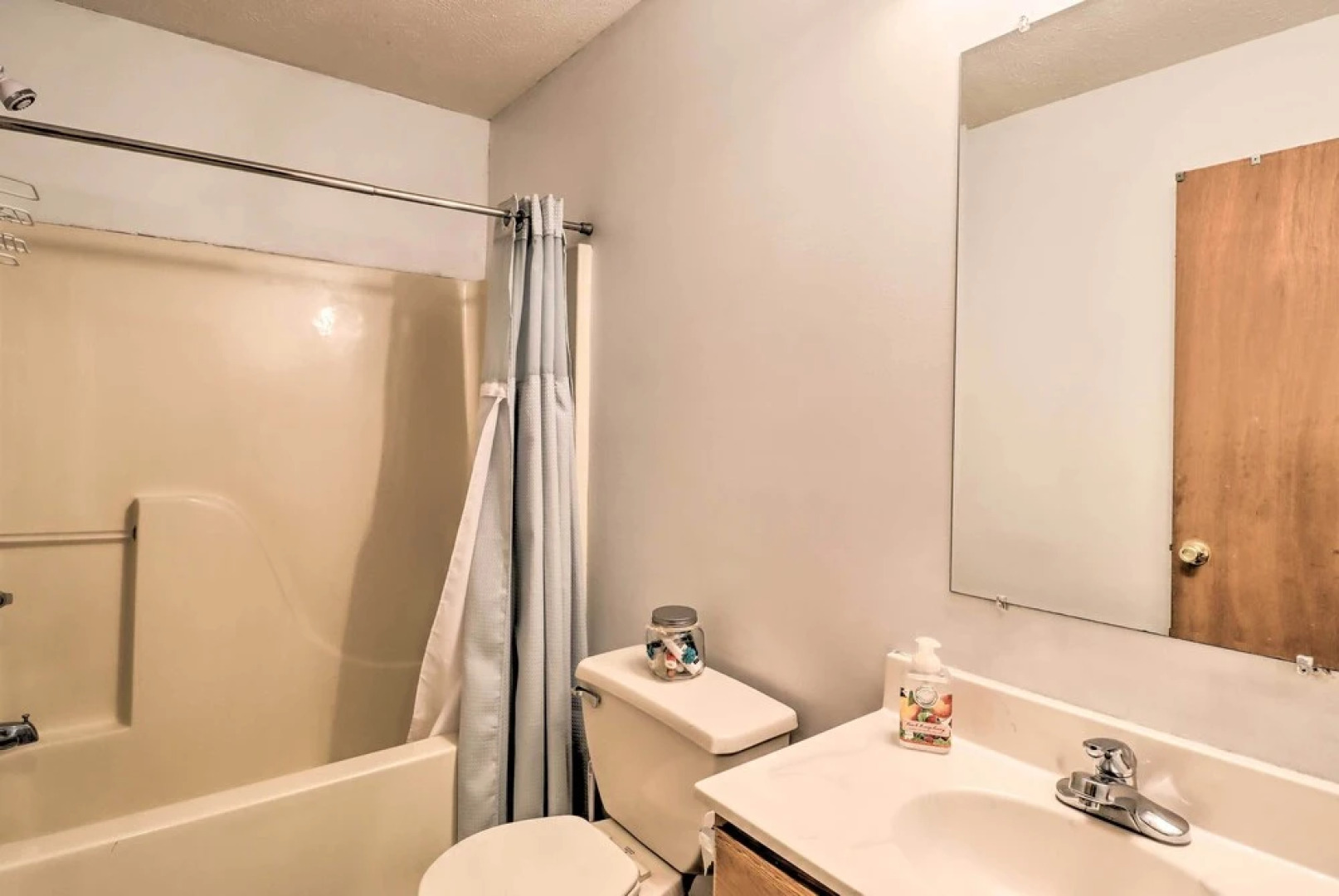 Deck, Hot Tub & Game Room: Lake Harmony Home