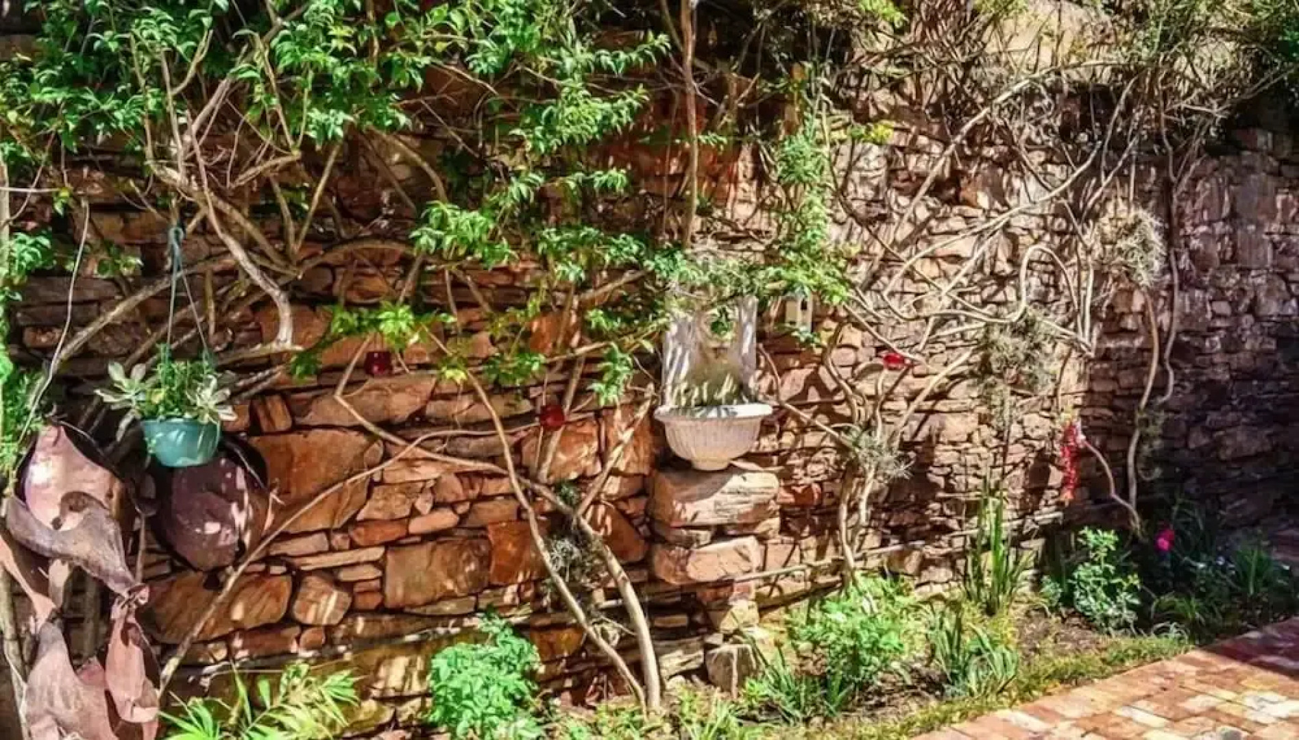 137 High Street Guest House