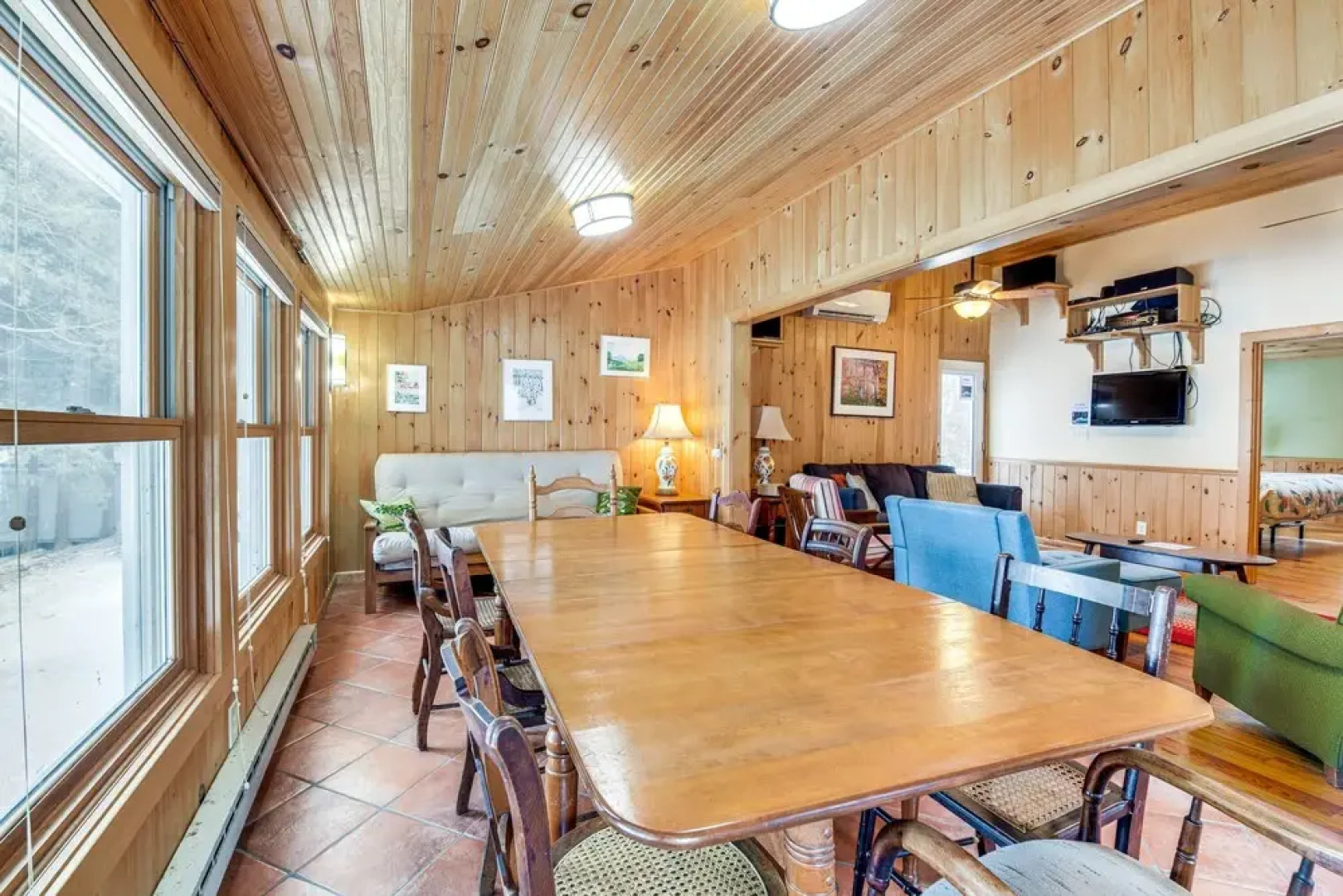 Waterfront North Hero Home w/ Screened Porch