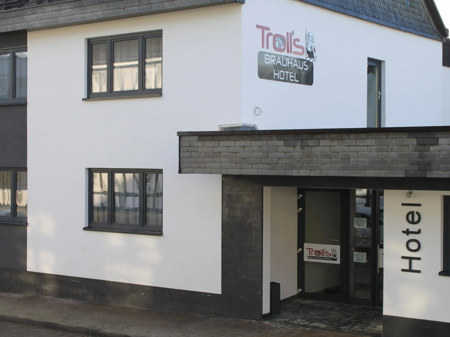 Troll's Brauhaus Hotel