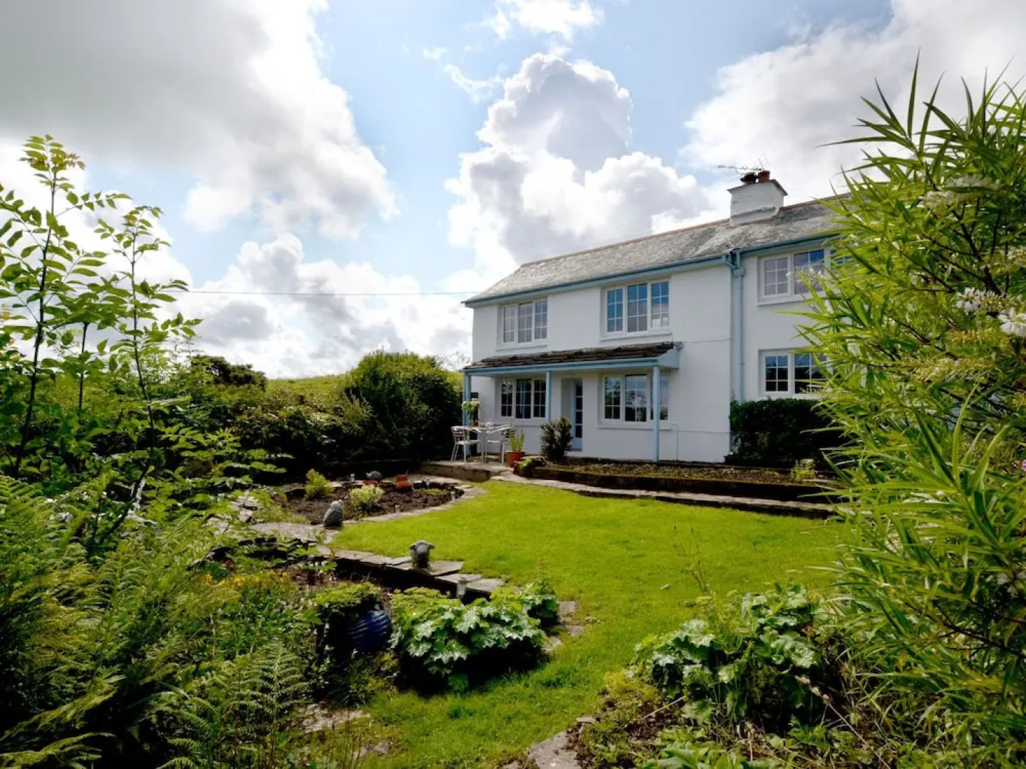 Spacious Holiday Home in Ilkerton With Garden