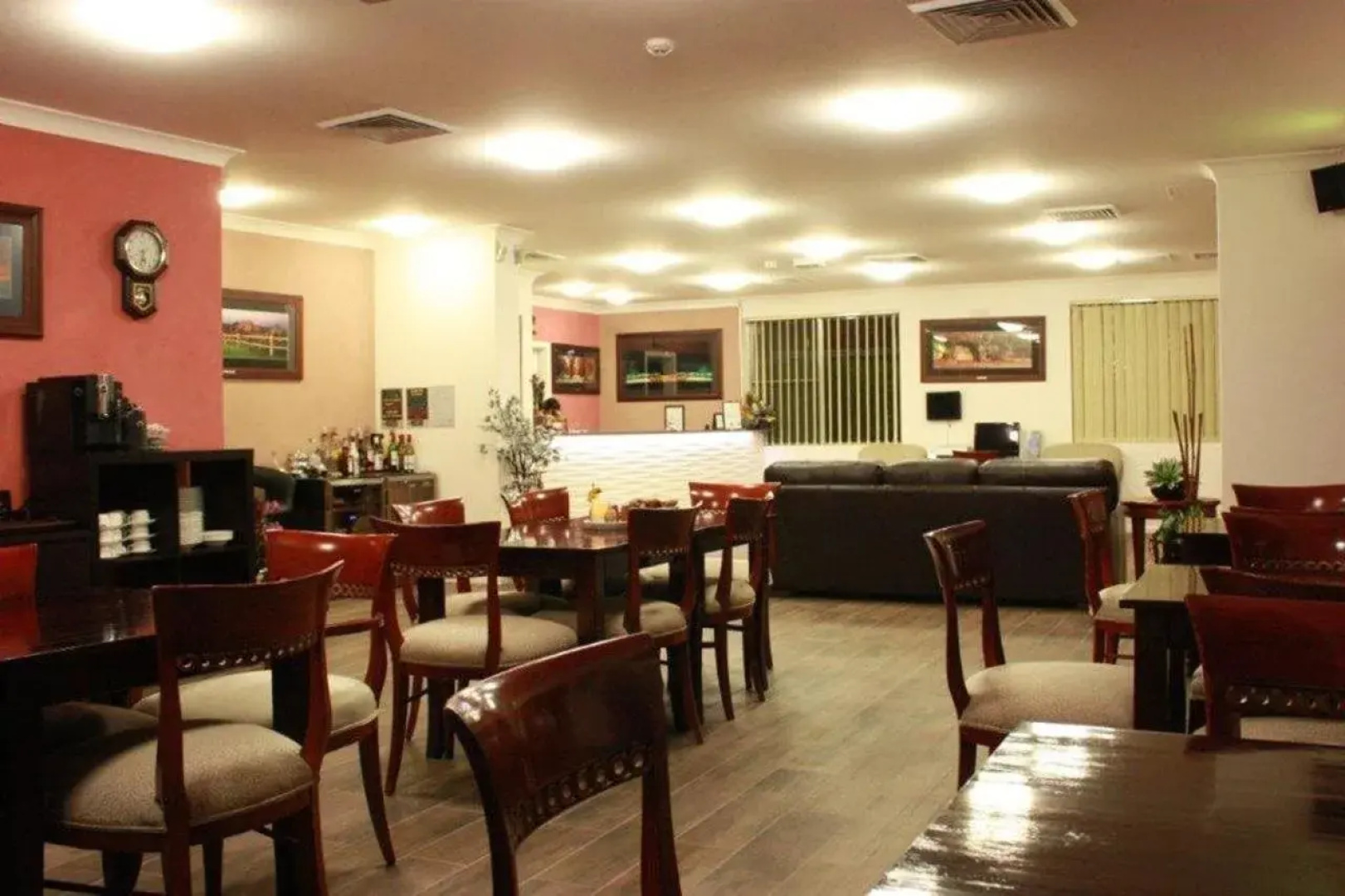 Country Plaza Queanbeyan