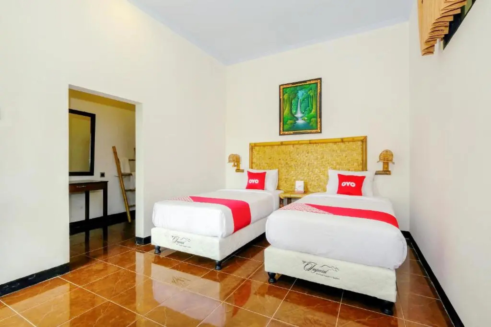 OYO 1835 Surya Mandalika Hotel