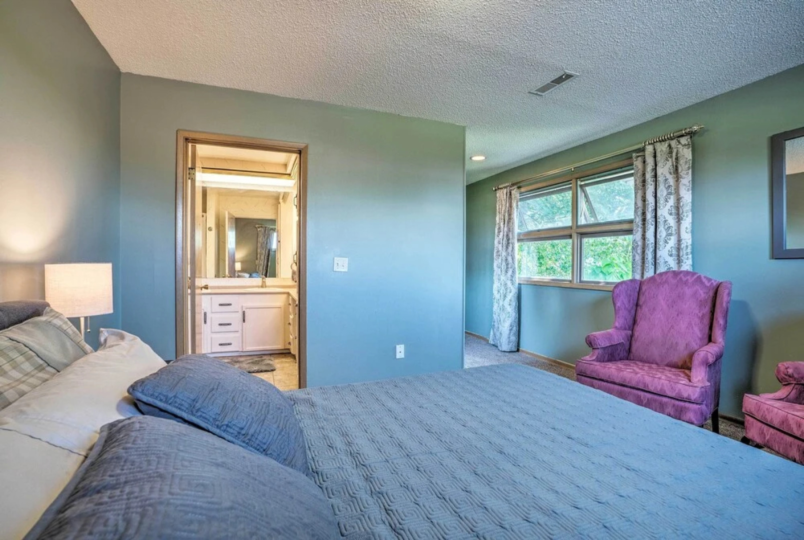 Lake House w/ Hot Tub - 1 Mi to Surf 'n Slide