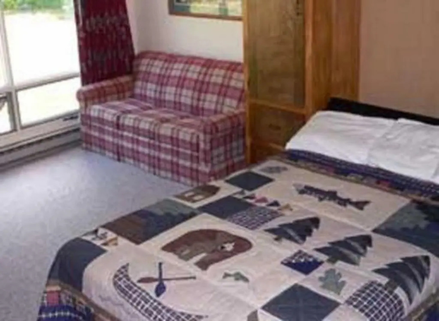 Evergreen Valley Inn by Coolvacay