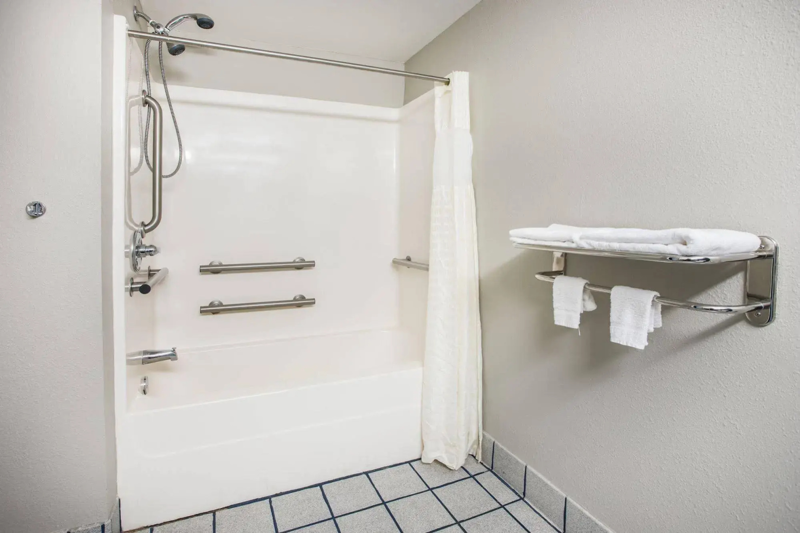 Days Inn And Suites Foley