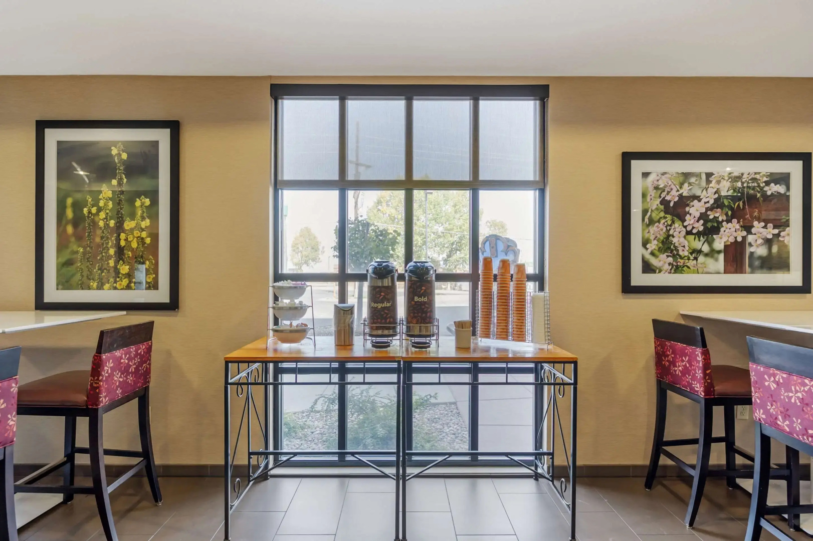 Comfort Inn & Suites