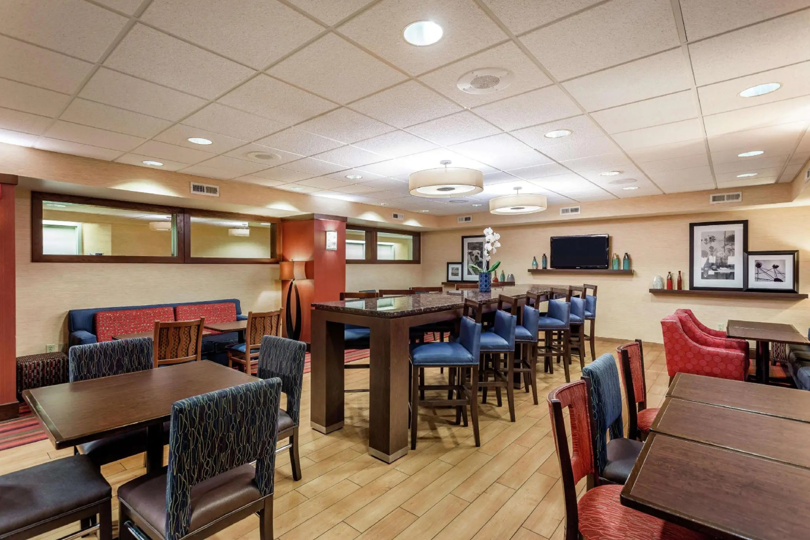 Hampton Inn Milwaukee-Airport