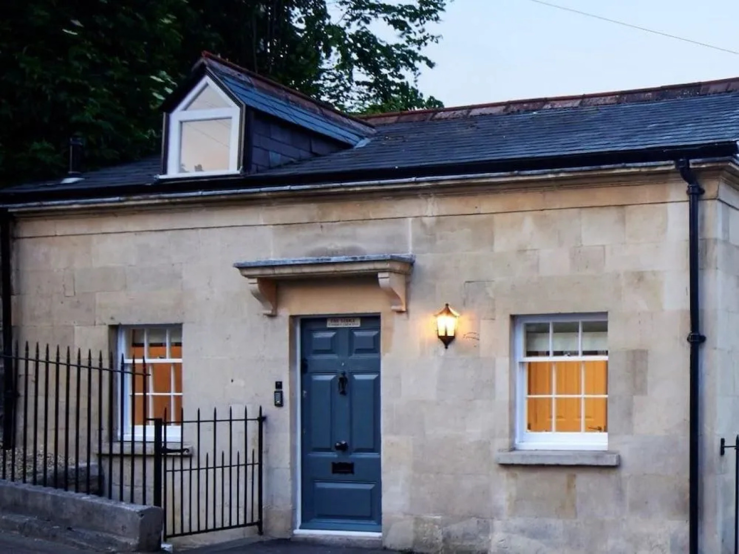 Bath Circle Camden Lodge House