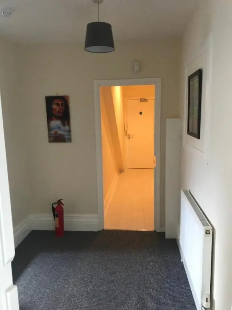 Sandy Pad's Apartments