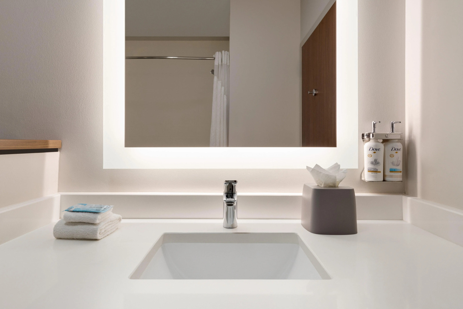 Holiday Inn Express & Suites Dalton - Walnut Ave by IHG