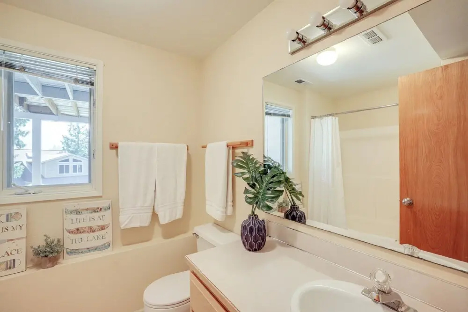 Sudden Valley Home ~ 1 Block to Lake Whatcom!