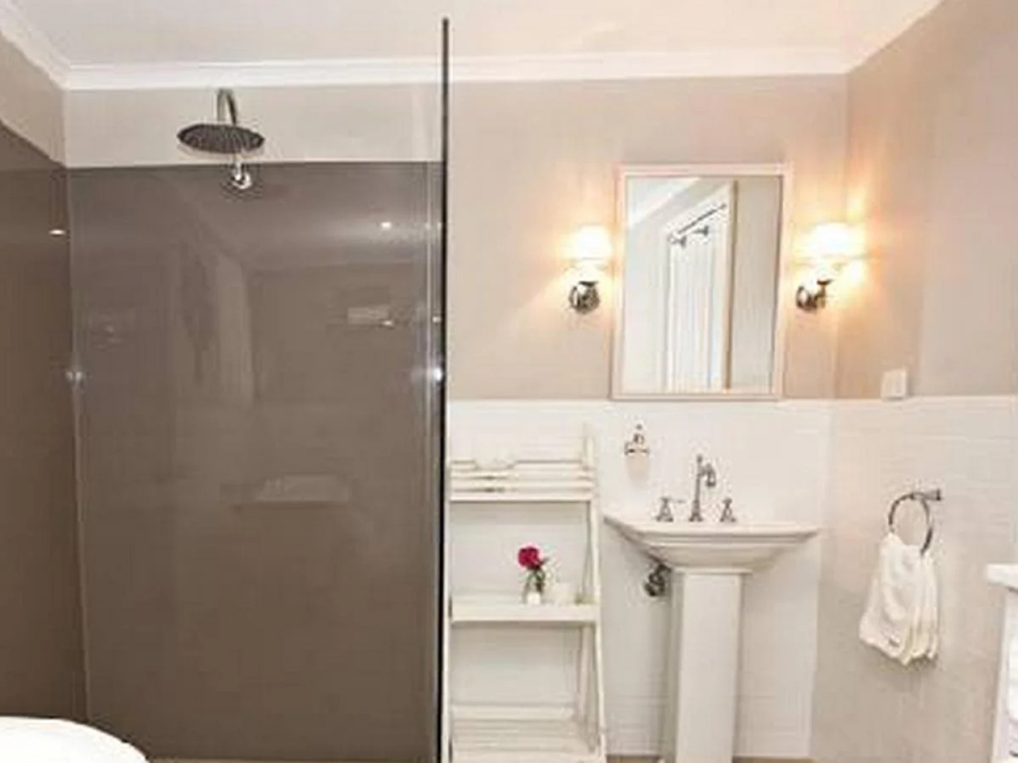 Queen's Cottage Bed and Breakfast Barossa Valley