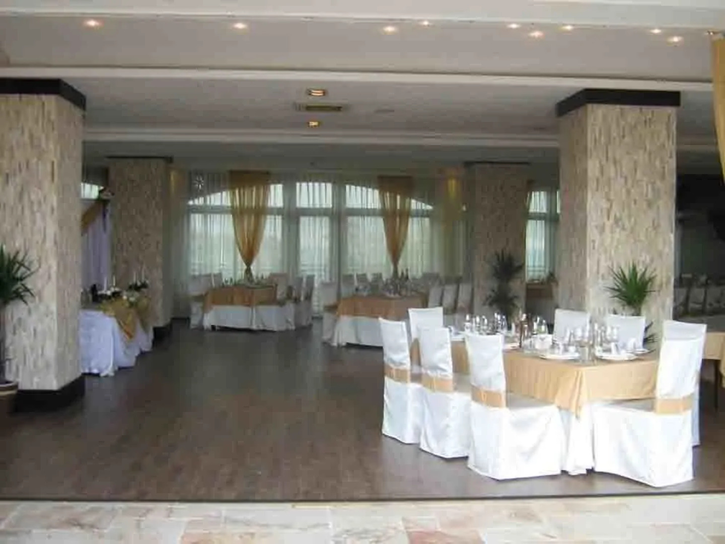 The Mill Hotel / Melnicata