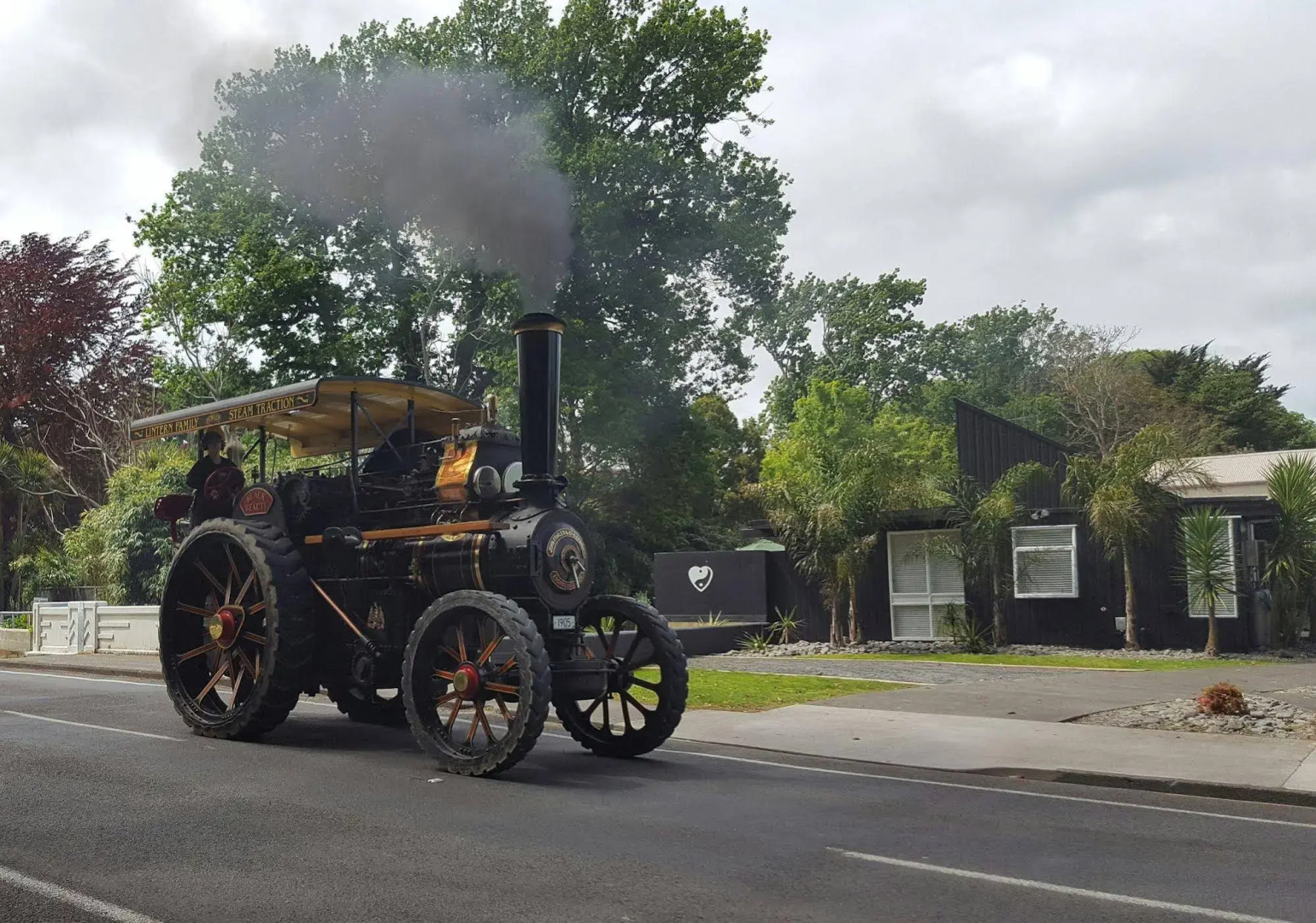 A bit of New York in Whanganui HOME STAY