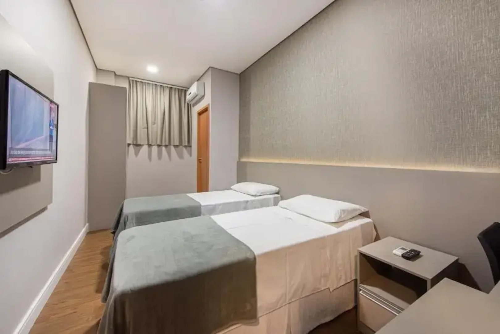 Flórida Mall & Suites