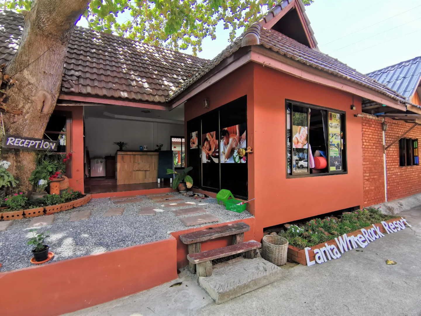 Lanta Whiterock Resort