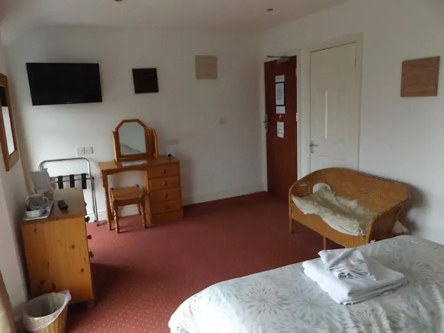 The Carlton Hotel Mumbles