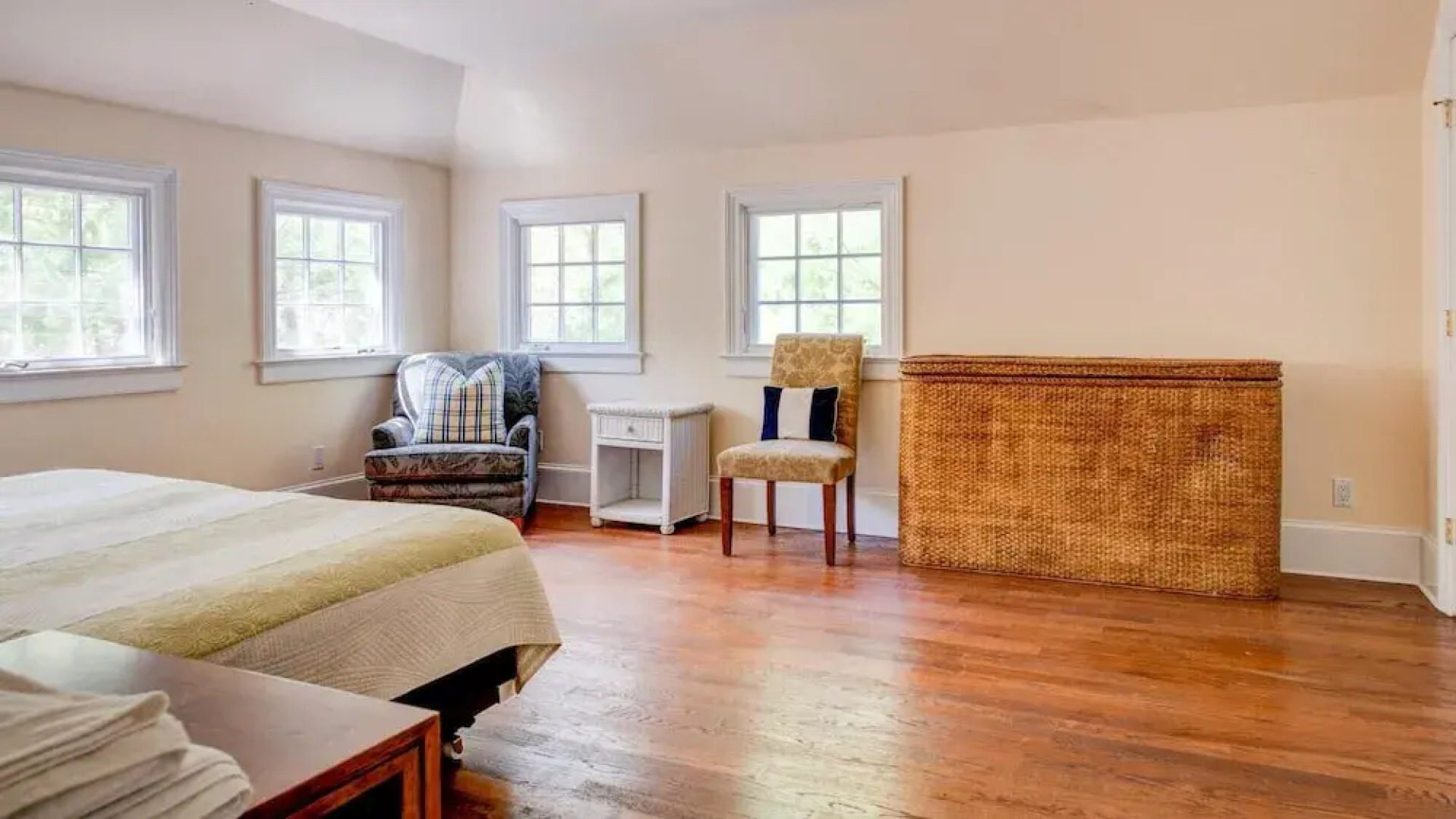 Traditional East Hampton Estate