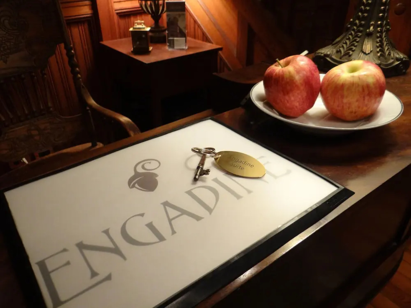 Honey Hill Inn & Cabins at Engadine