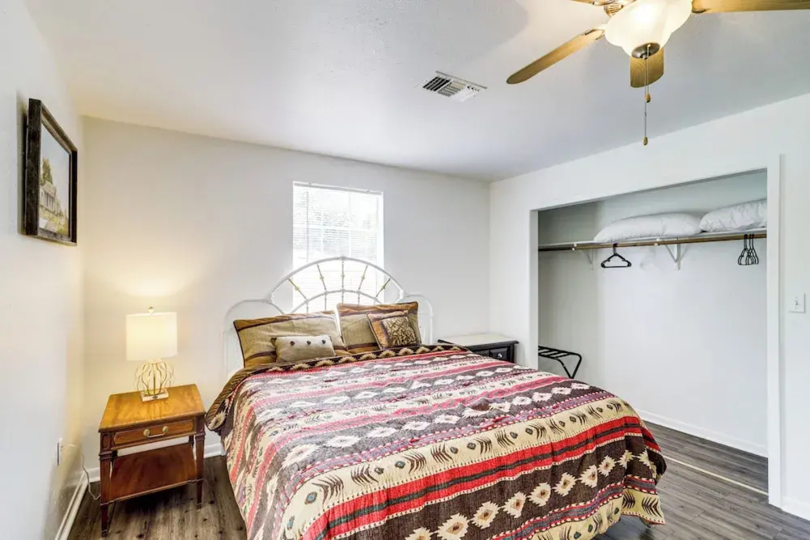 Wine Tours & Antiquing: Townhome Near Dtwn Brenham