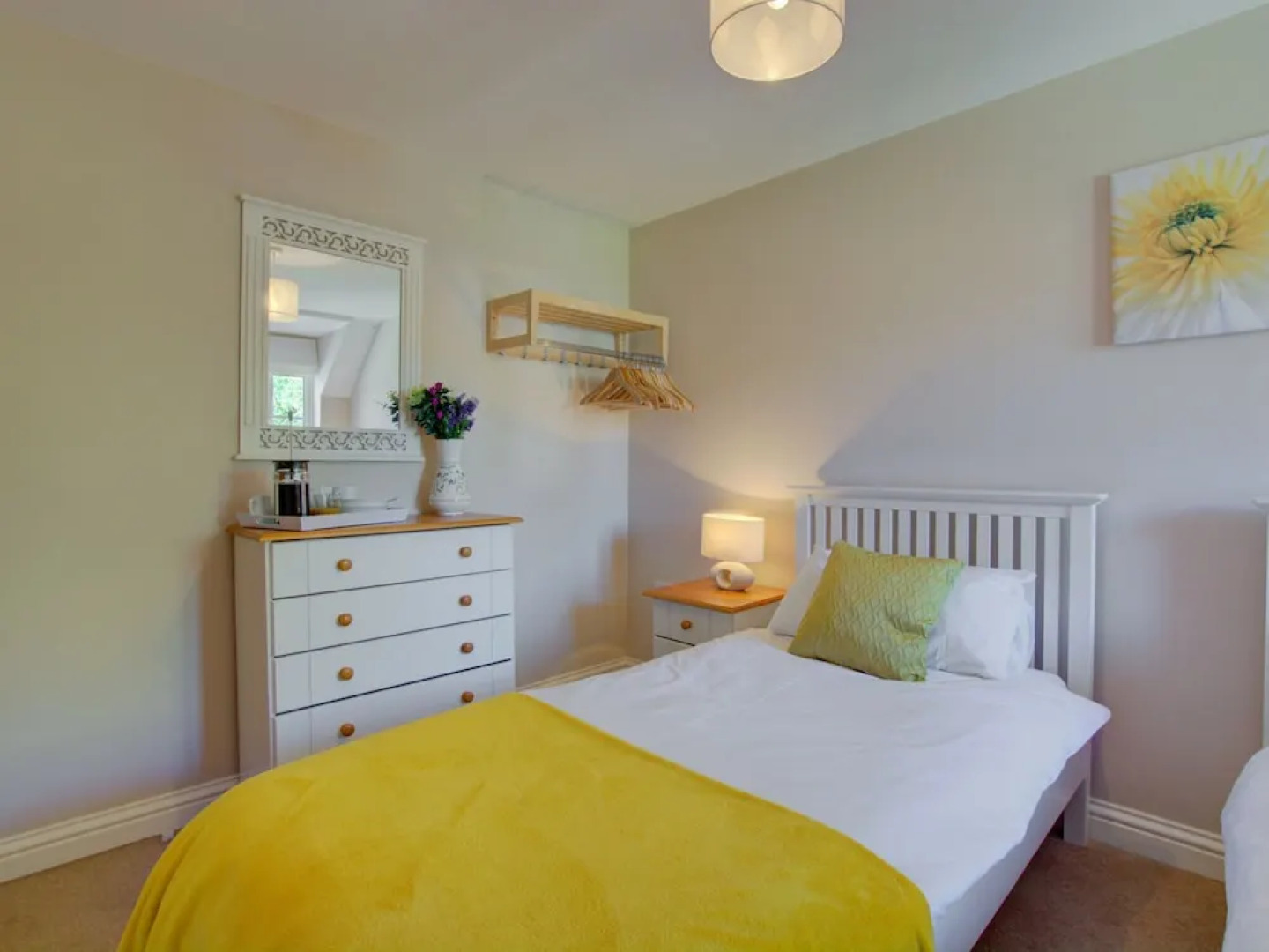 Beautiful Holiday Home With Private Garden and Close to the sea