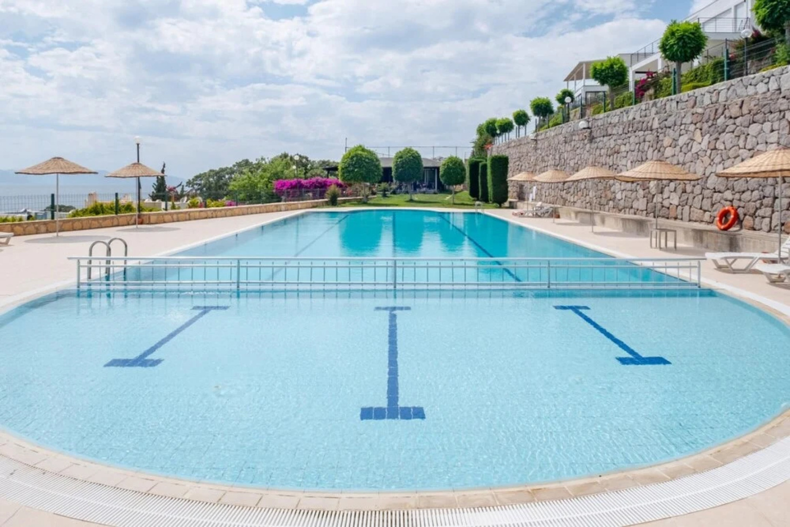 Flat With Sea View and Shared Pool in Bodrum