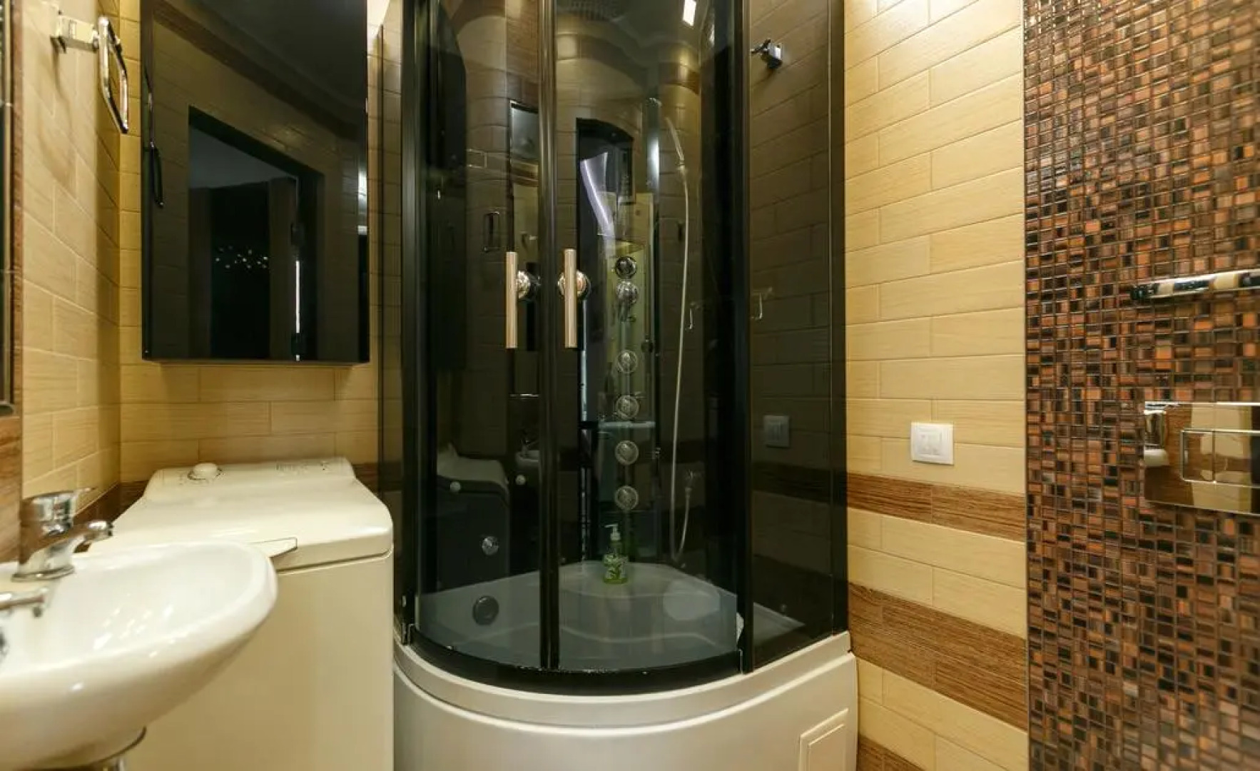 Апартаменты Юсинн на  пр-те Красный, д. 188