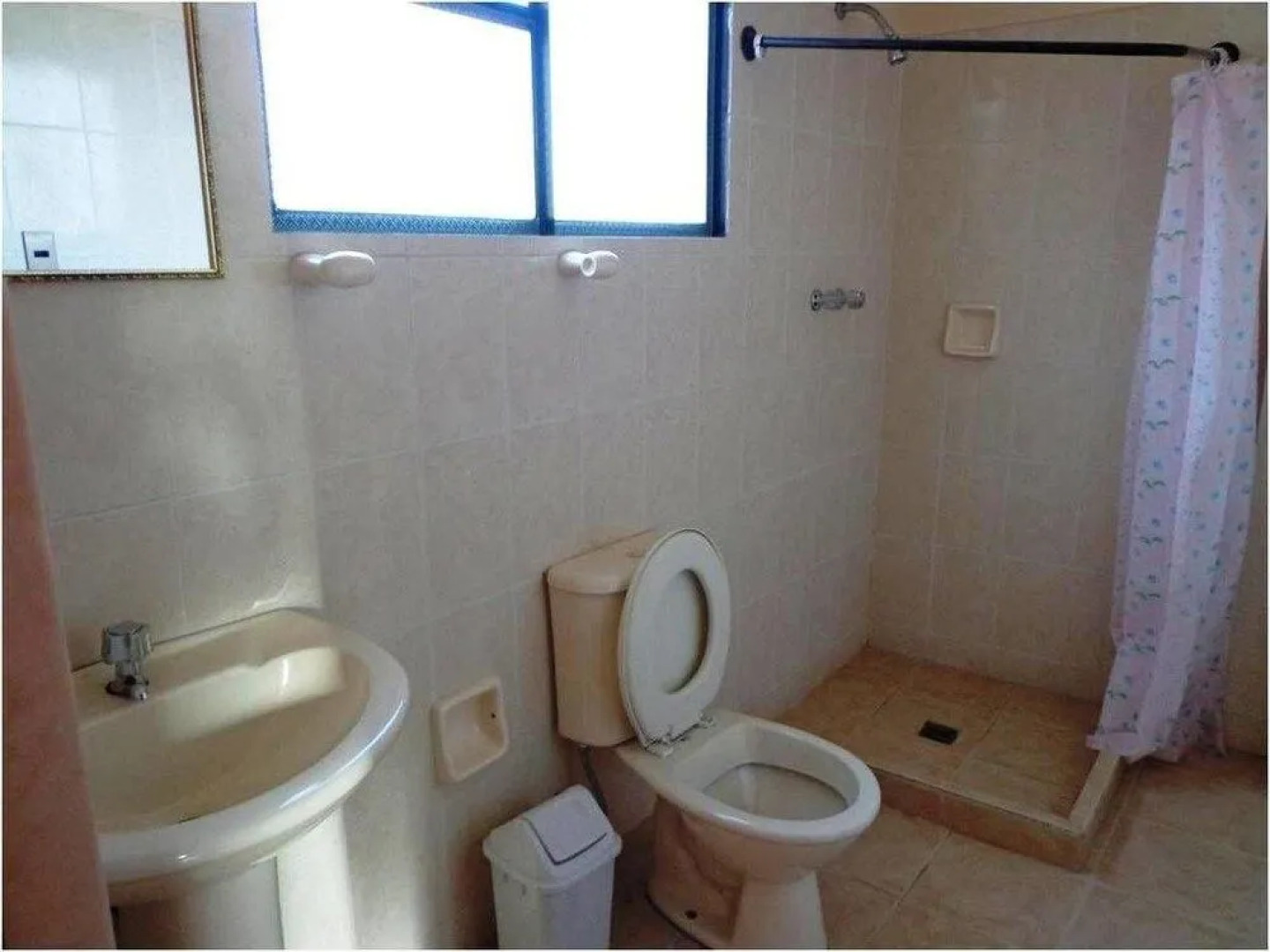 Hostal Real los Andes del Lago