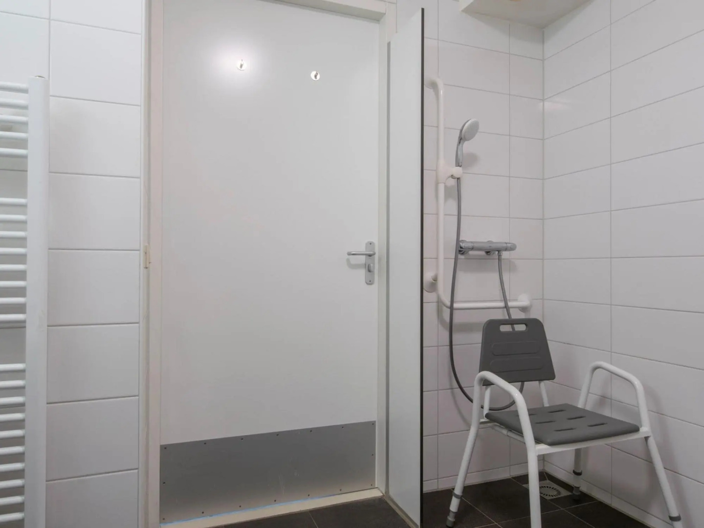 Beachside Bungalow Near Beach