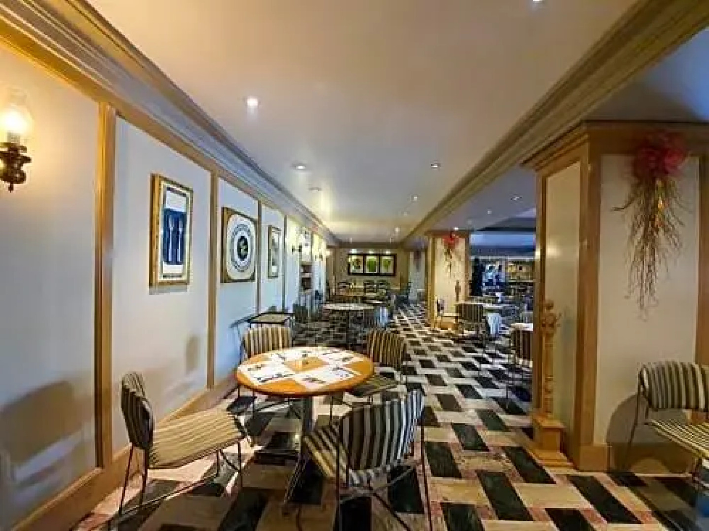 Capital O La Estancia