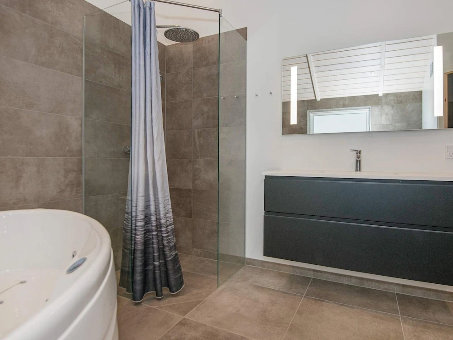 Splendid Holiday Home in Jutland With Whirlpool