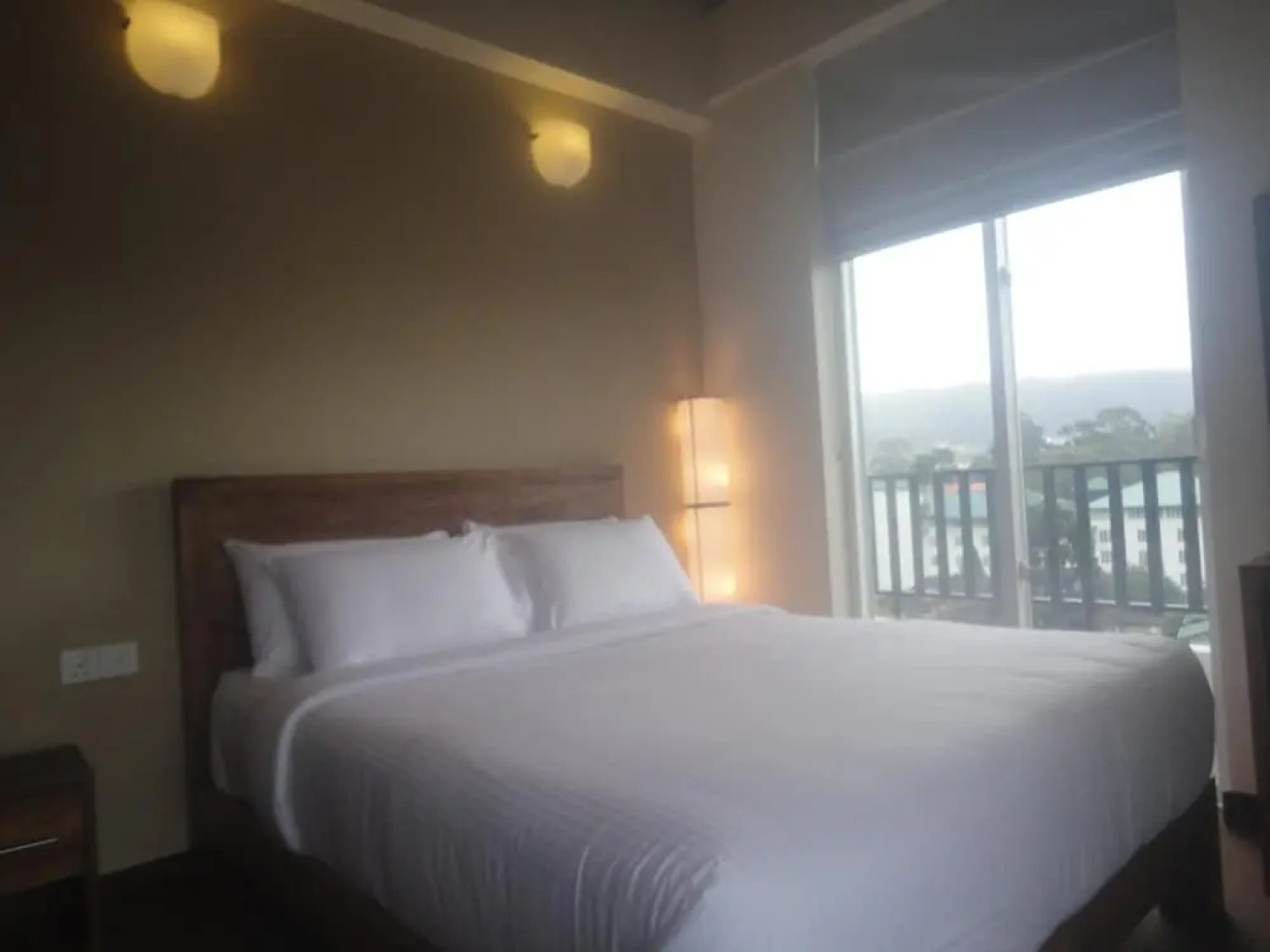 LOTUS Luxury Apartment