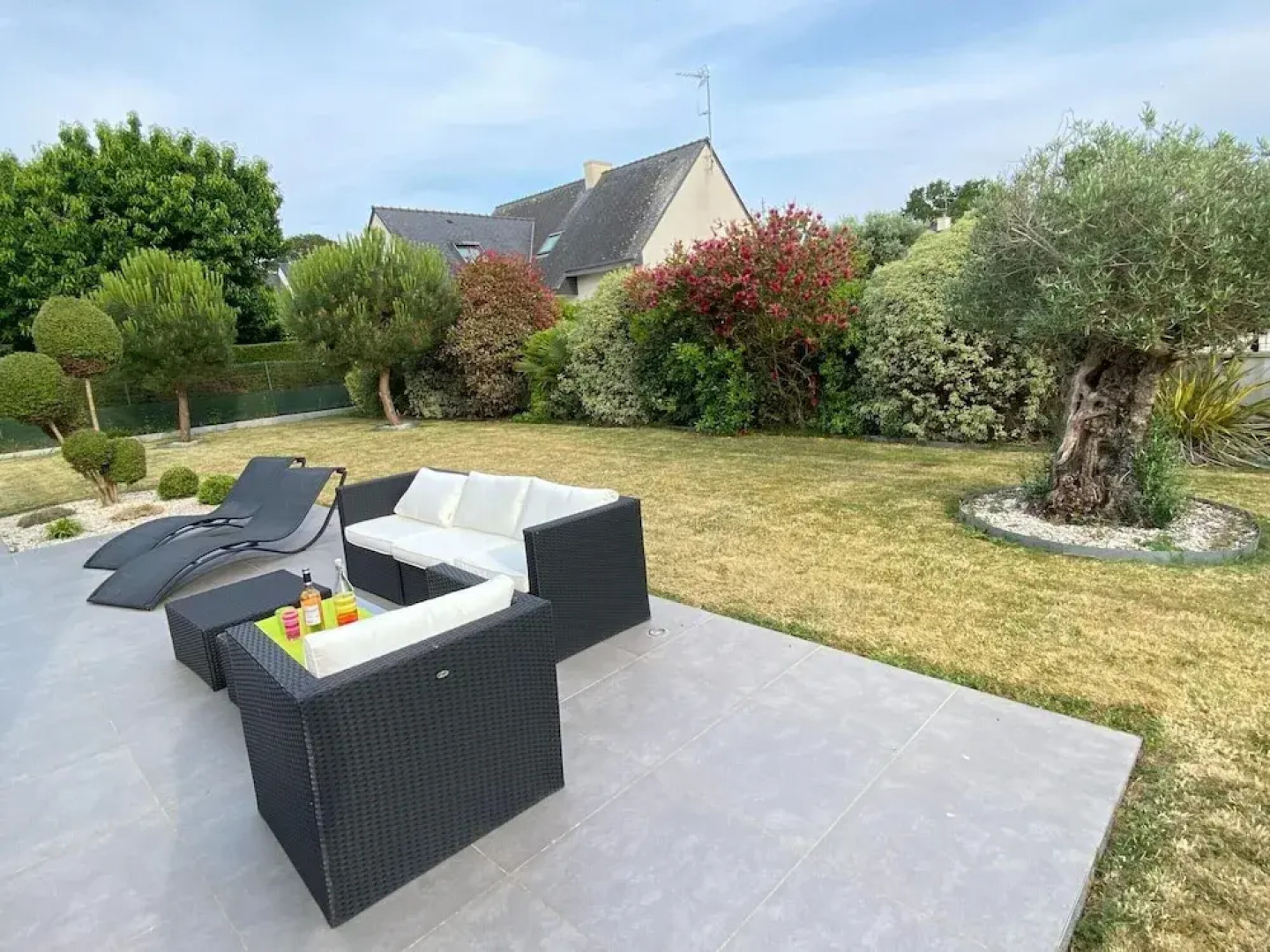 Quite Holiday Villa in Benodet