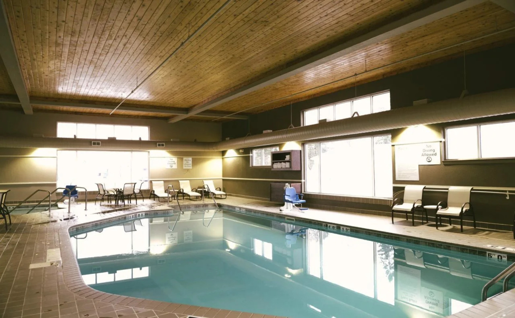 Holiday Inn Express & Suites Superior by IHG