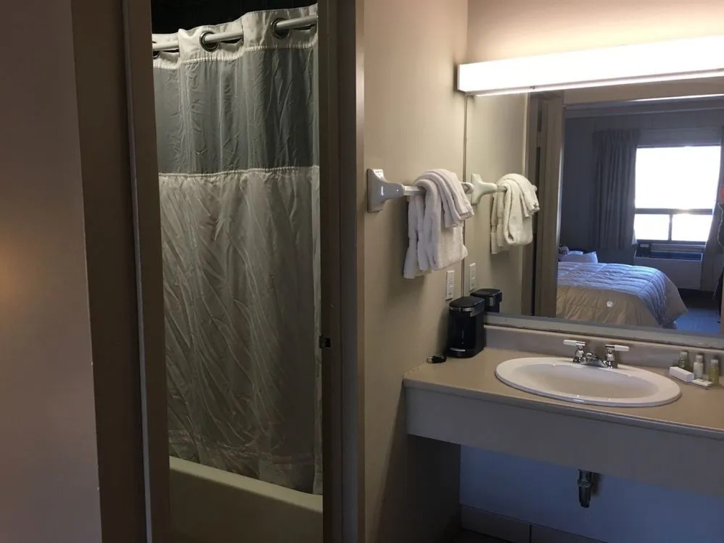 Mohawk Inn and Conference Centre