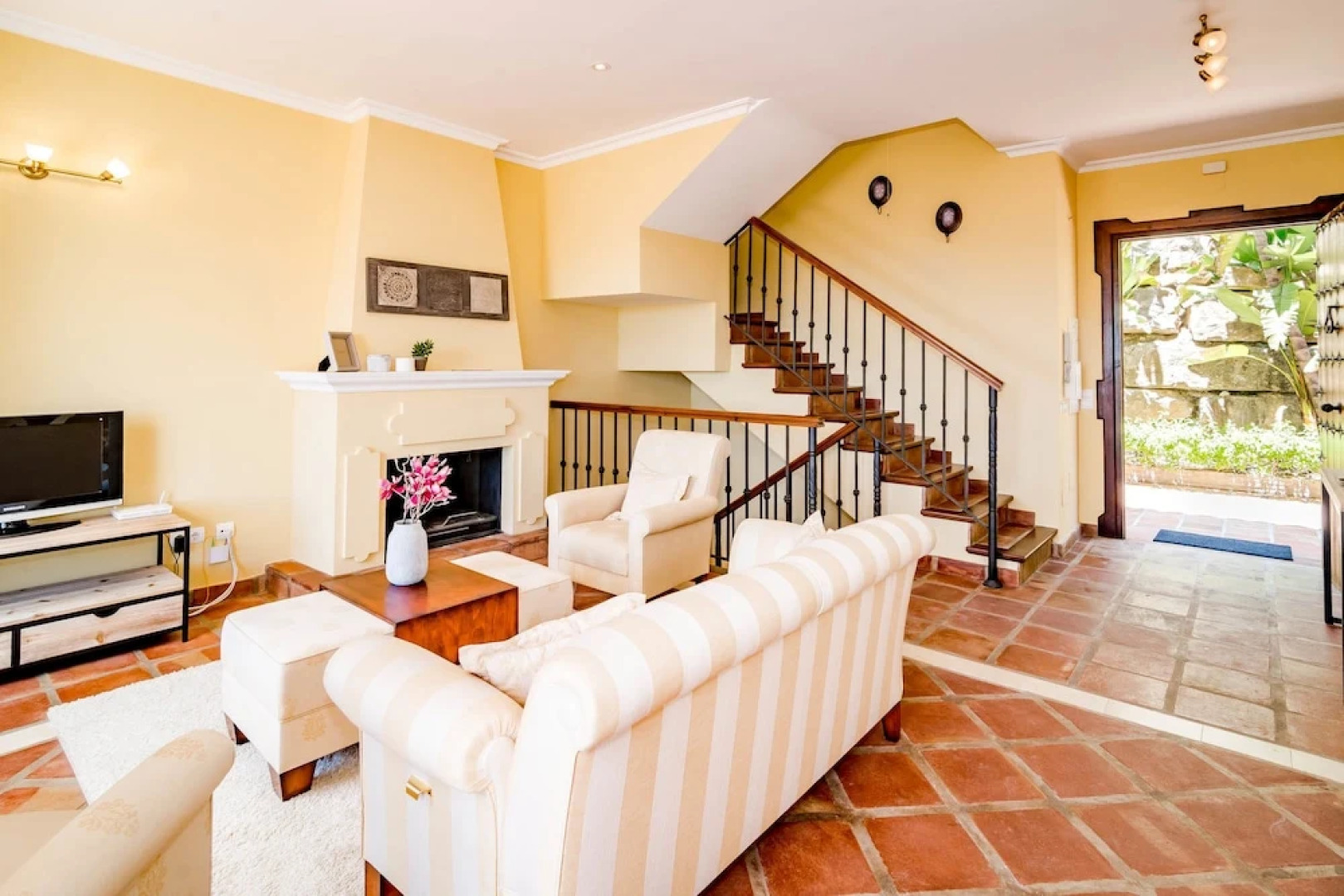 SBCC 2 bedroom villa with breathtaking views Roomservice