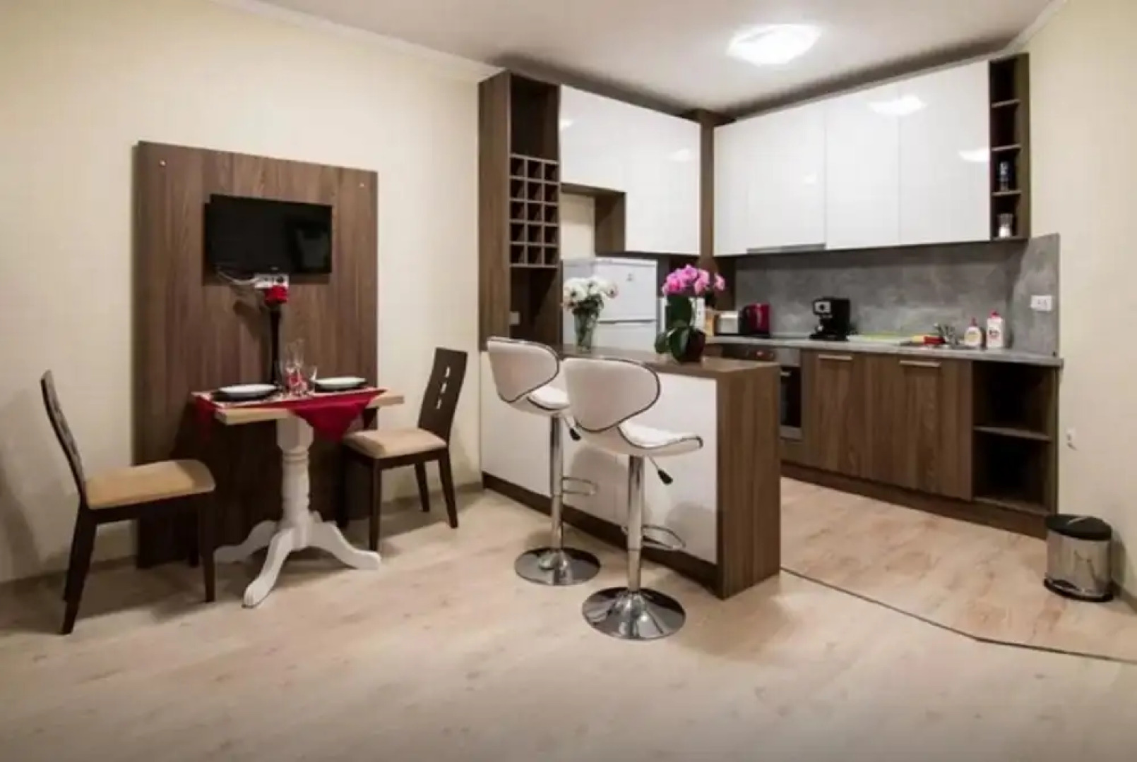 Super Central Luxury Apartments