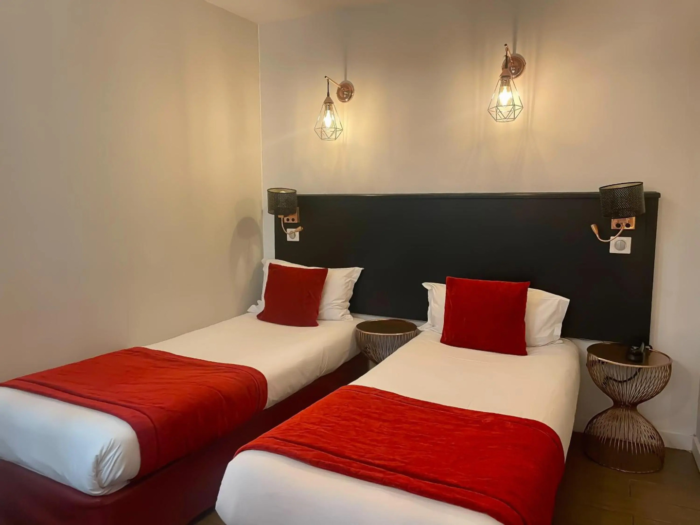 Отель Eiffel Rive Gauche