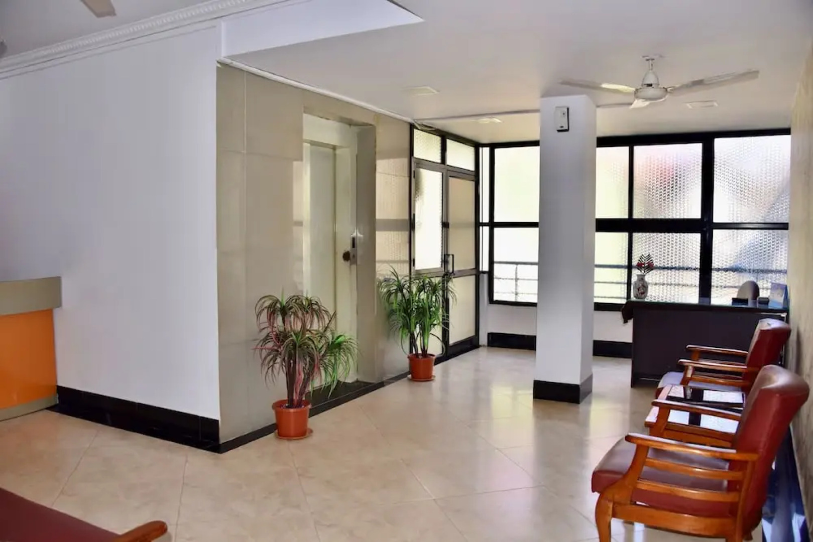 OYO 10765 Hotel Tanish