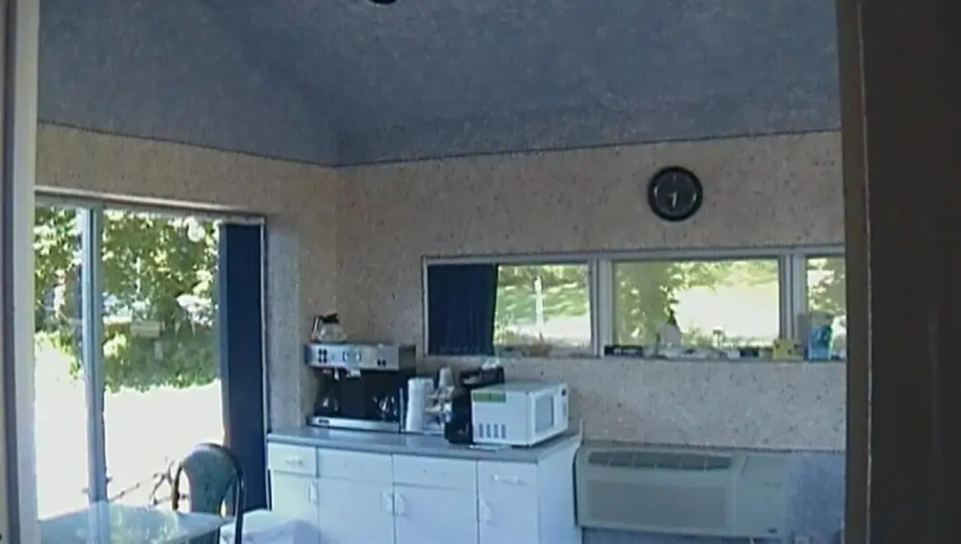 Tides Motor Inn at Stehli Beach