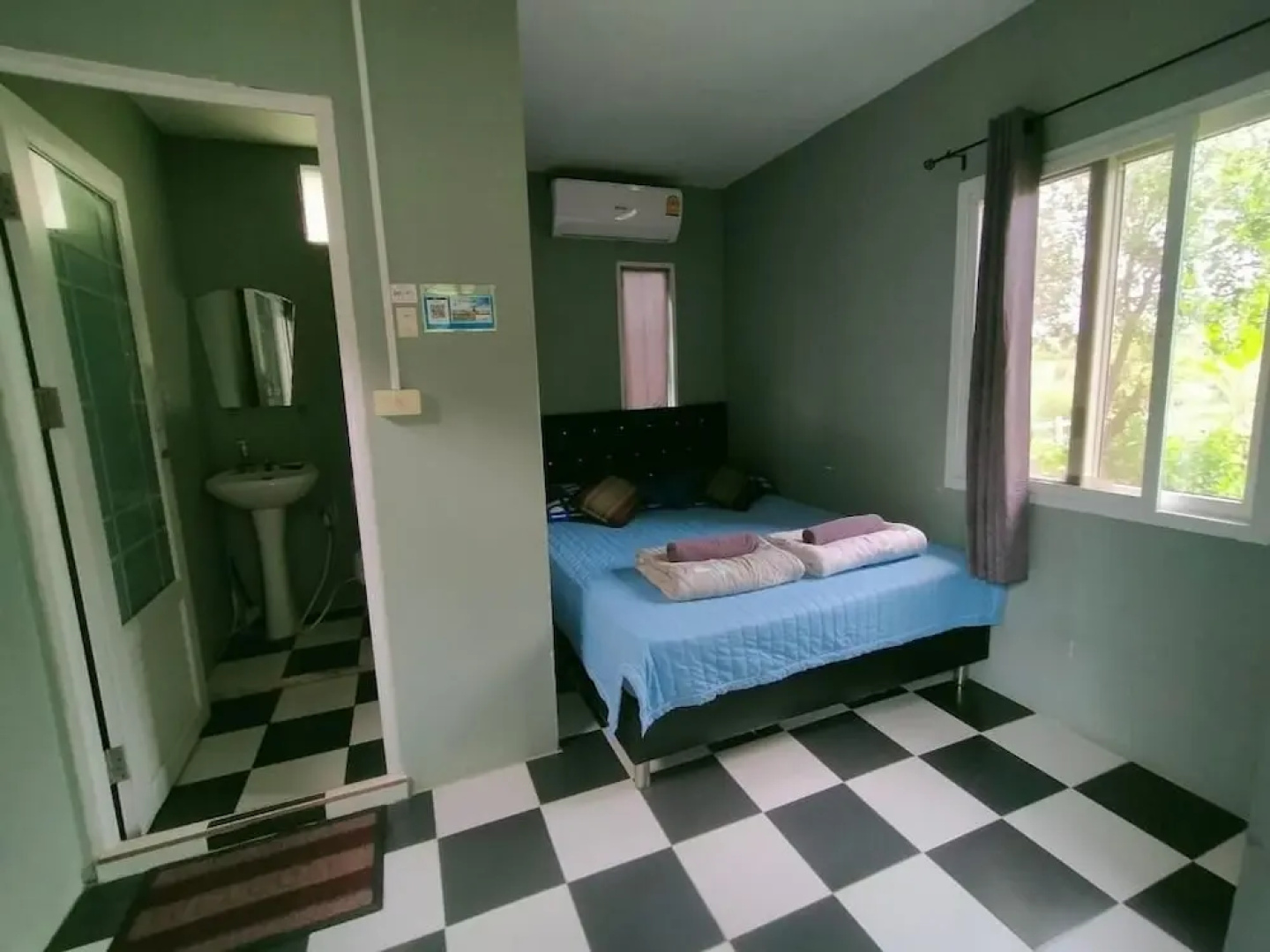 Metha Country View Homestay Singburi