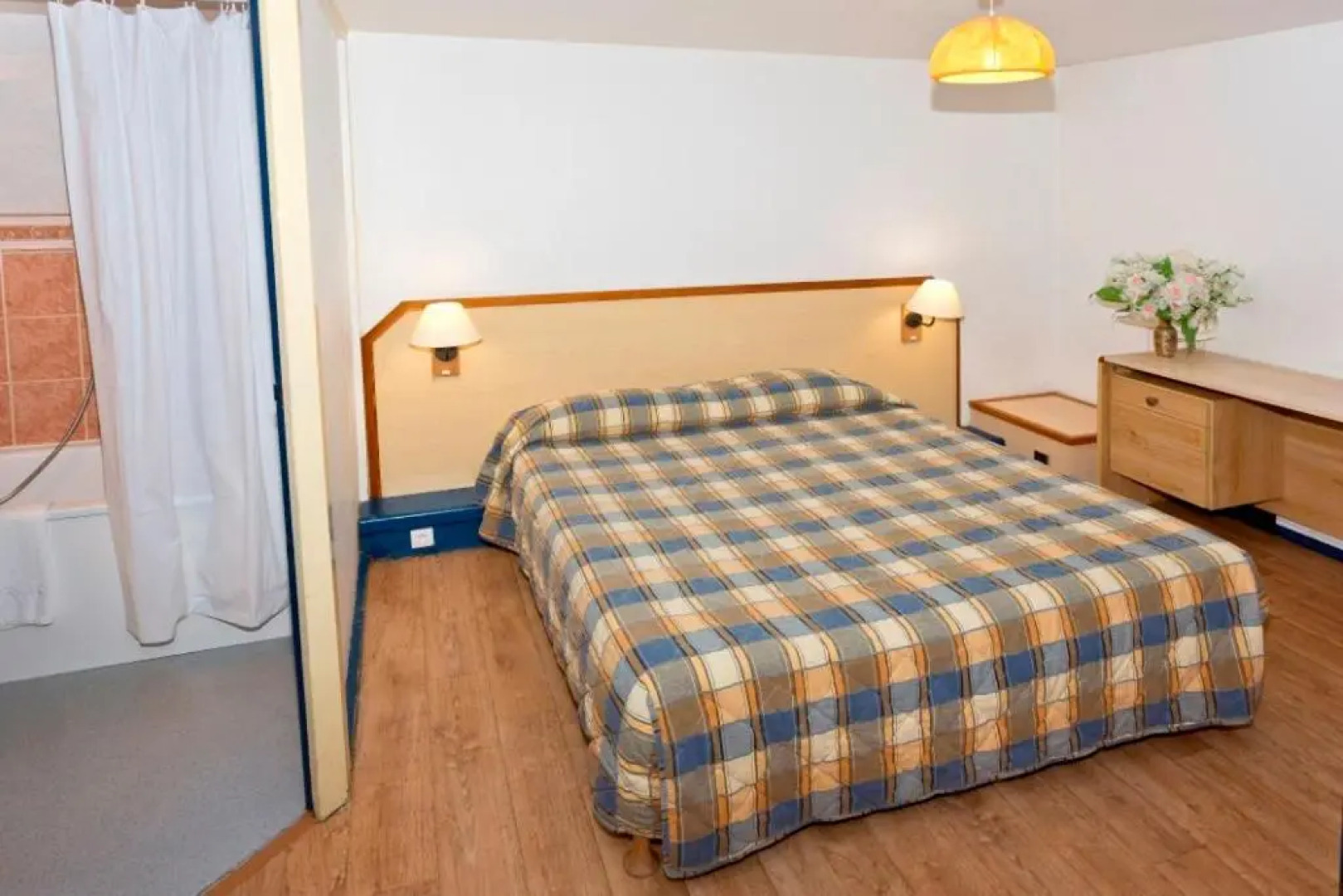 Hipotel Paris Marne La Vallée