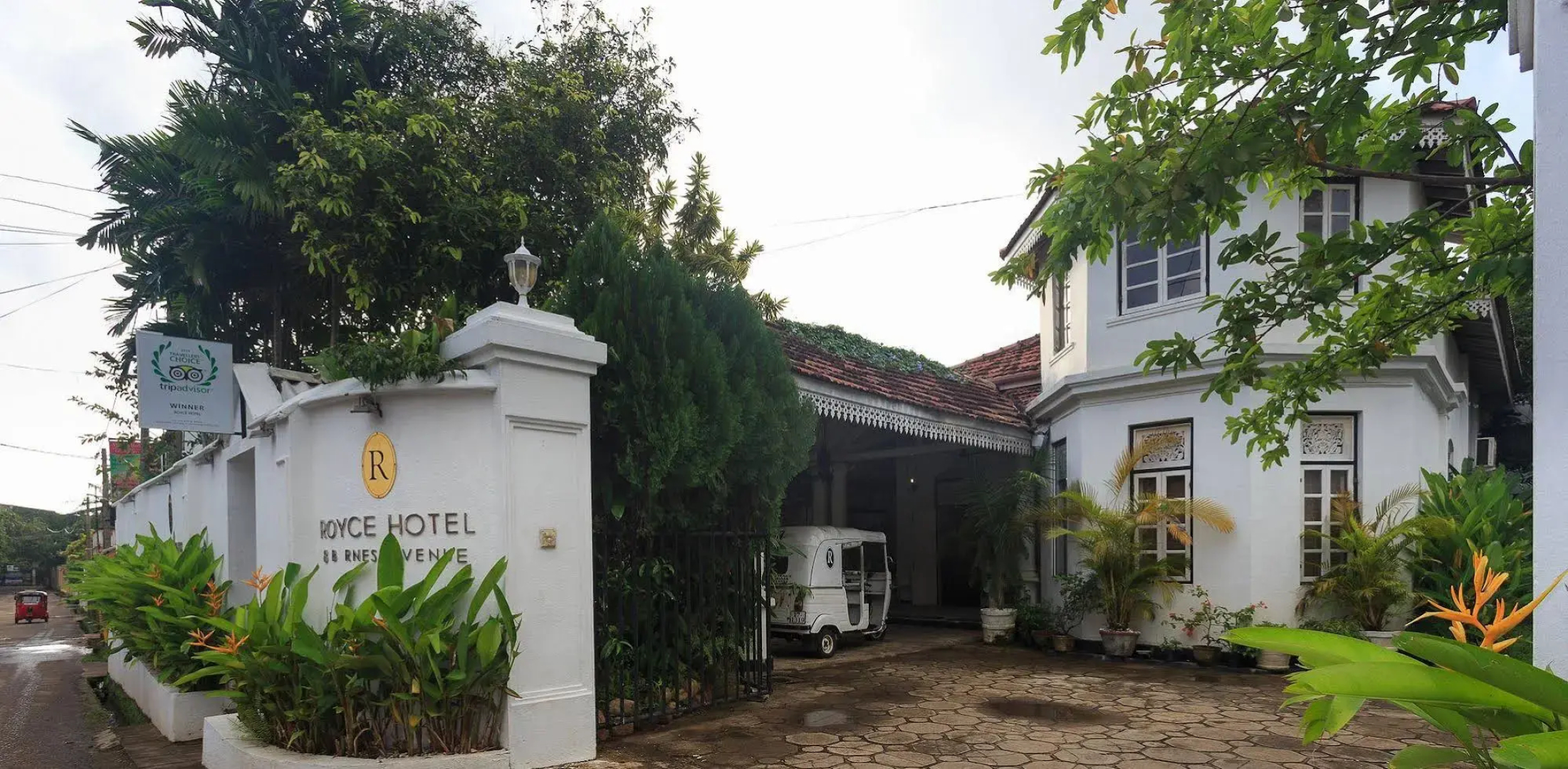 Royce Boutique Hotel
