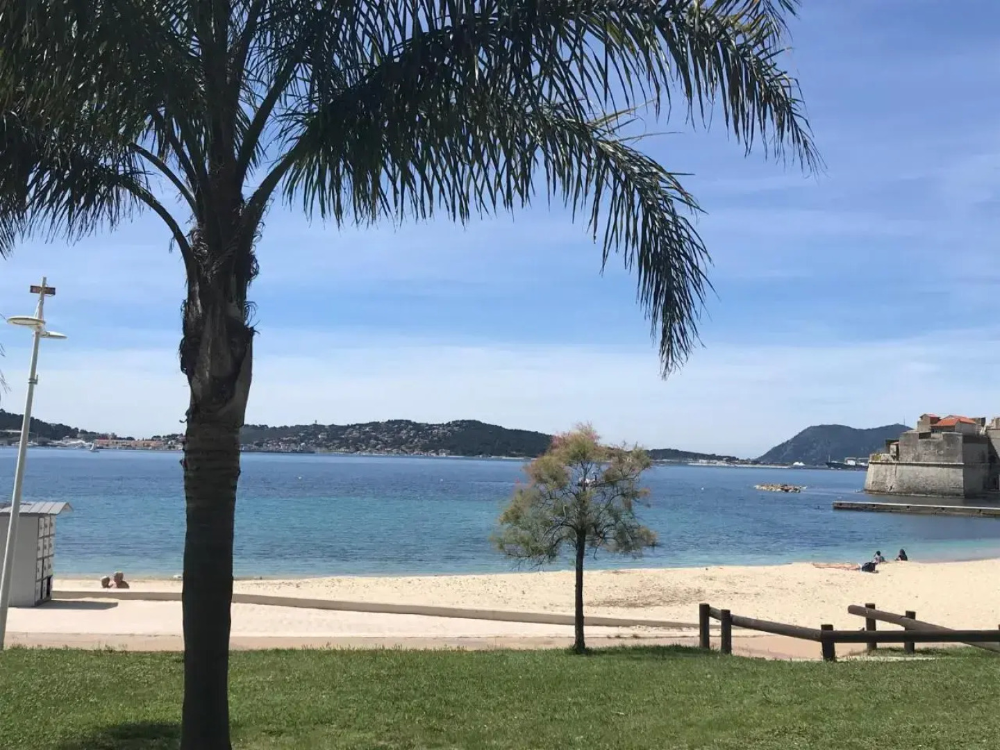 Grand T2 43m2 plages du Mourillon